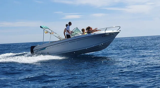 alquiler de barco con permiso estartit
